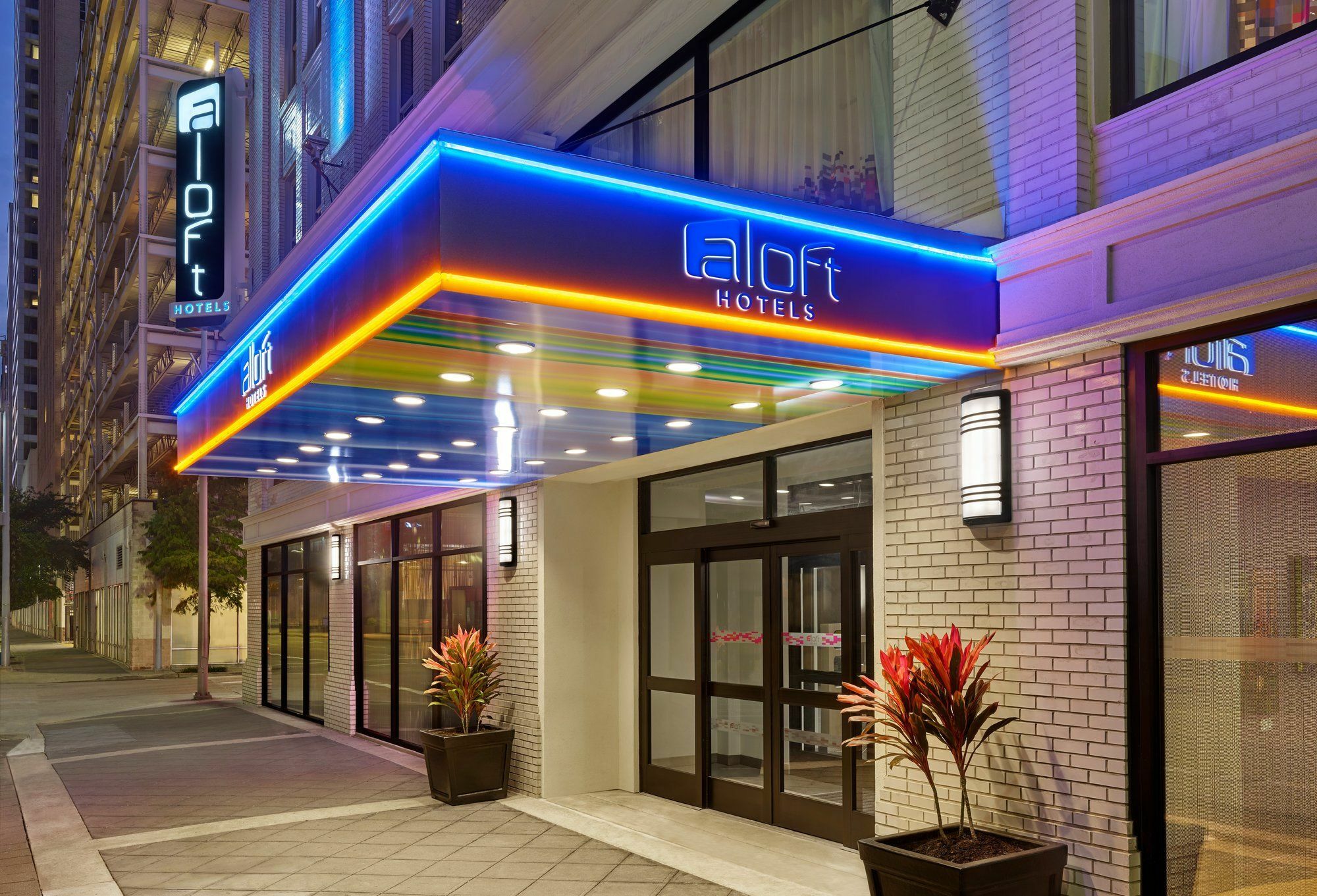 Aloft Houston Downtown Hotel Exterior photo